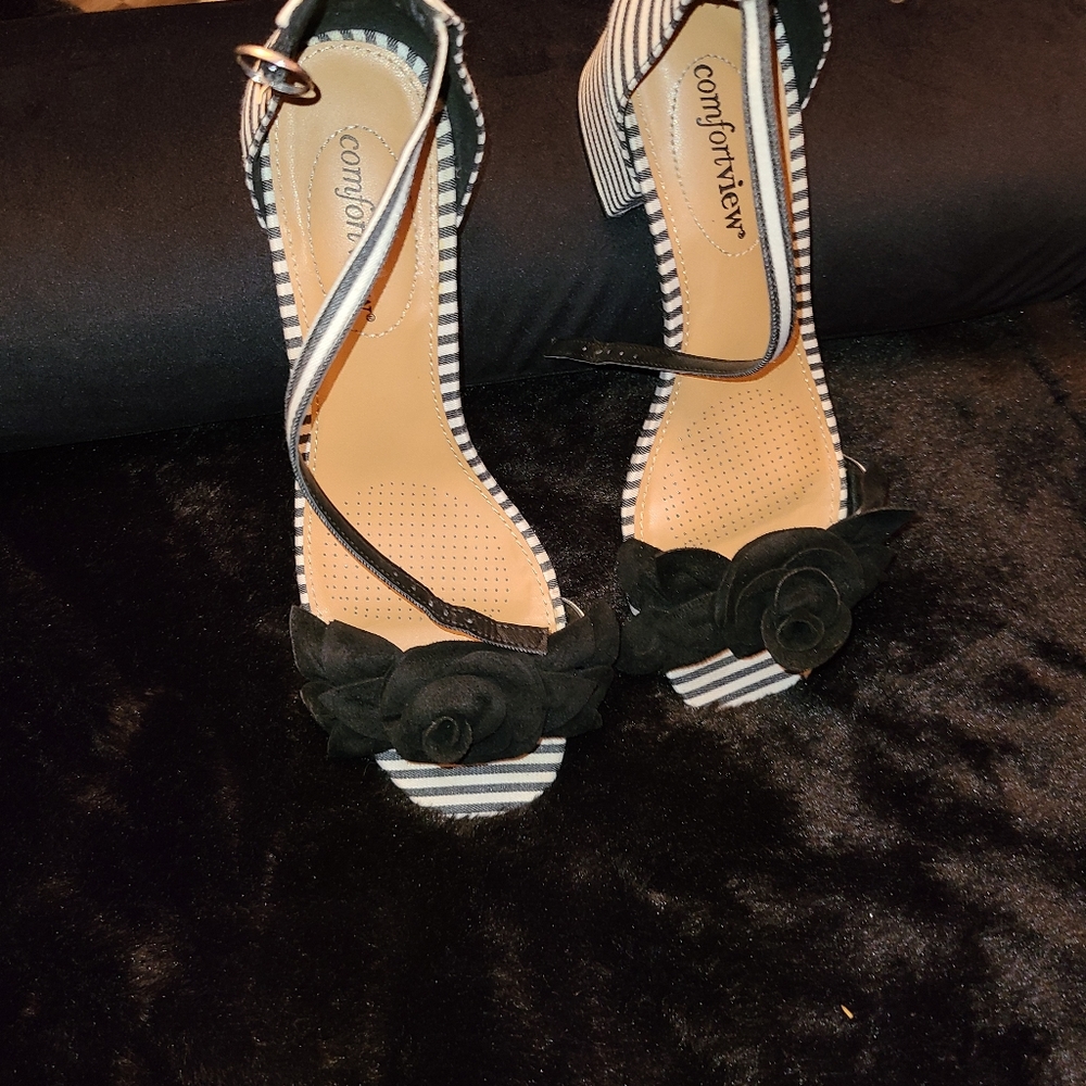 Comfort view womens dress shoe